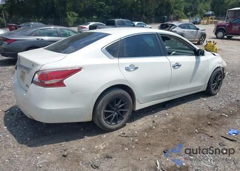 2013 Nissan Altima 2.5 S z USA, uszkodzony, nr VIN 1N4AL3AP9DC111617